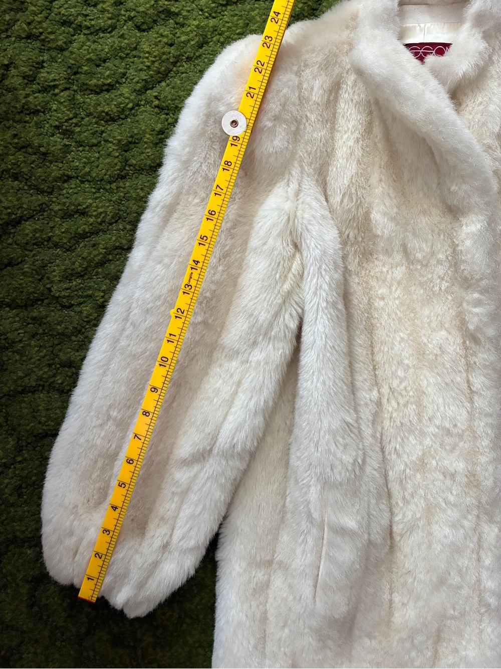Vintage 1980s Sasson Faux Fur Coat - Picture 10 of 11